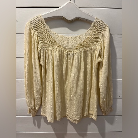 💛 Boho-style cream blouse with crochet detailing around the neckline size S - Picture 6 of 7